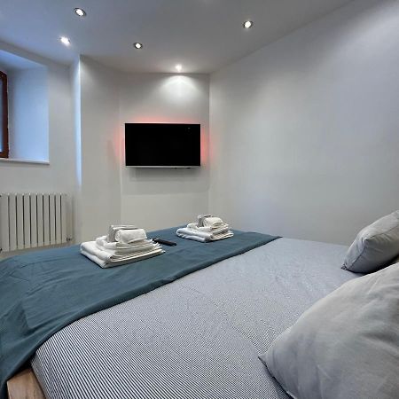 Terra Apartment - Ski In & Ski Out - Cerviniaholidays-Com Breuil-Cervinia Exterior foto